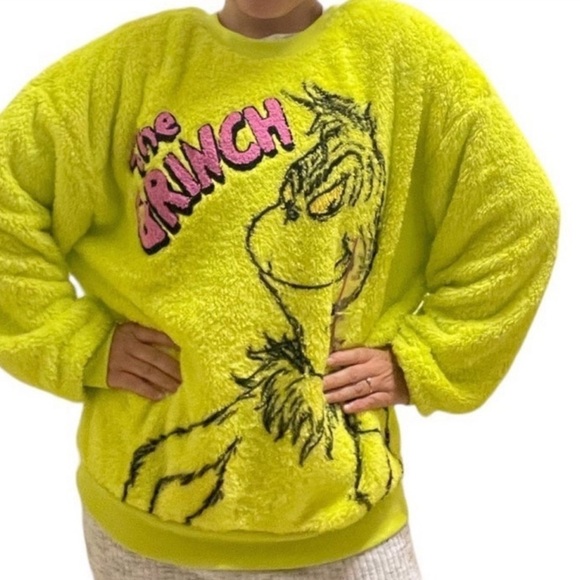 NWT The Grinch Super Cozy Sweatshirt Size Small - Picture 1 of 9